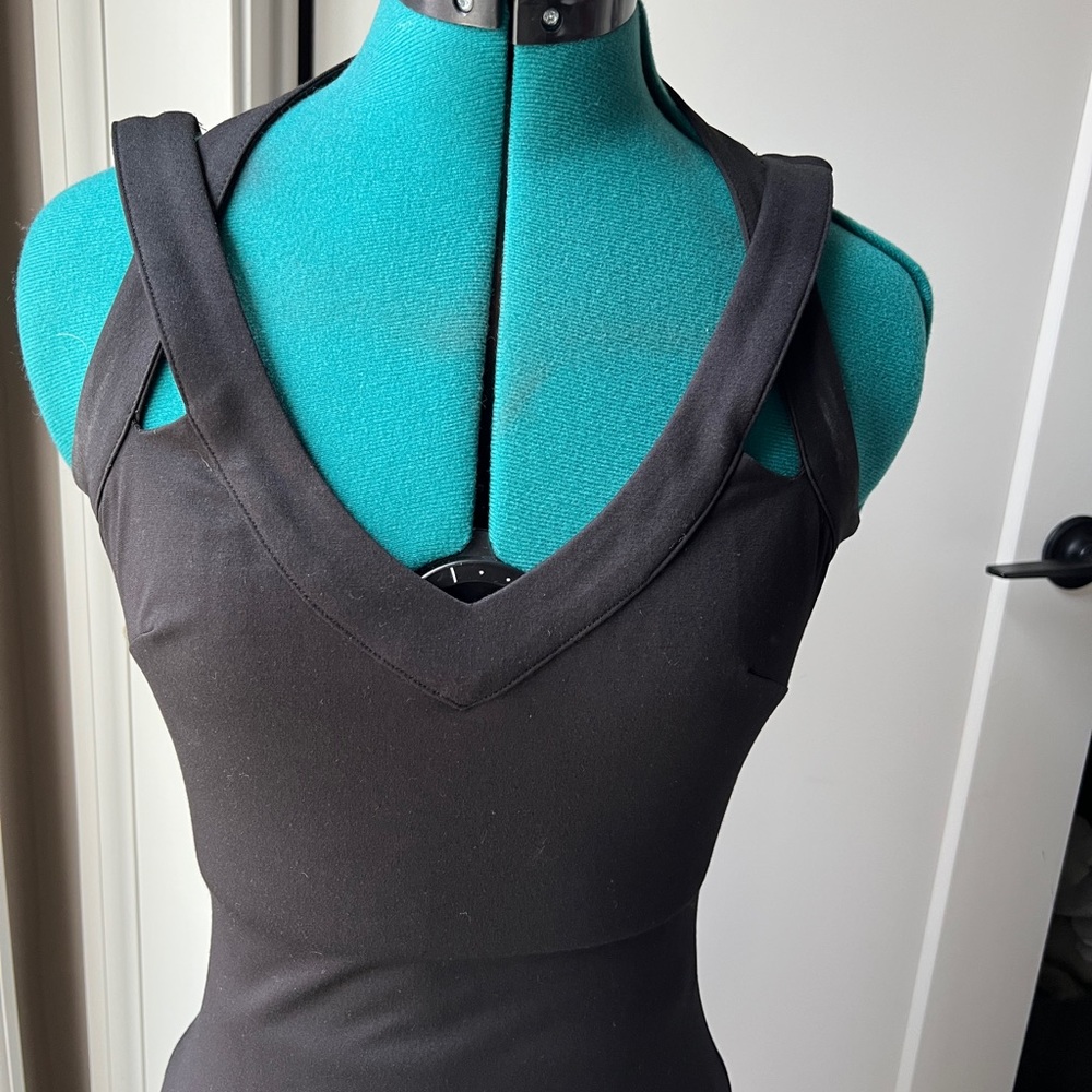 Bebe body con dress with criss-cross straps size xxs
